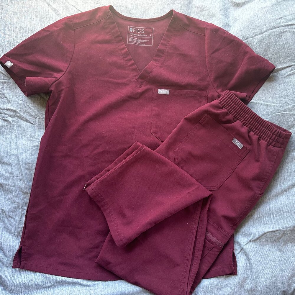 Burgundy Figs Scrub Set